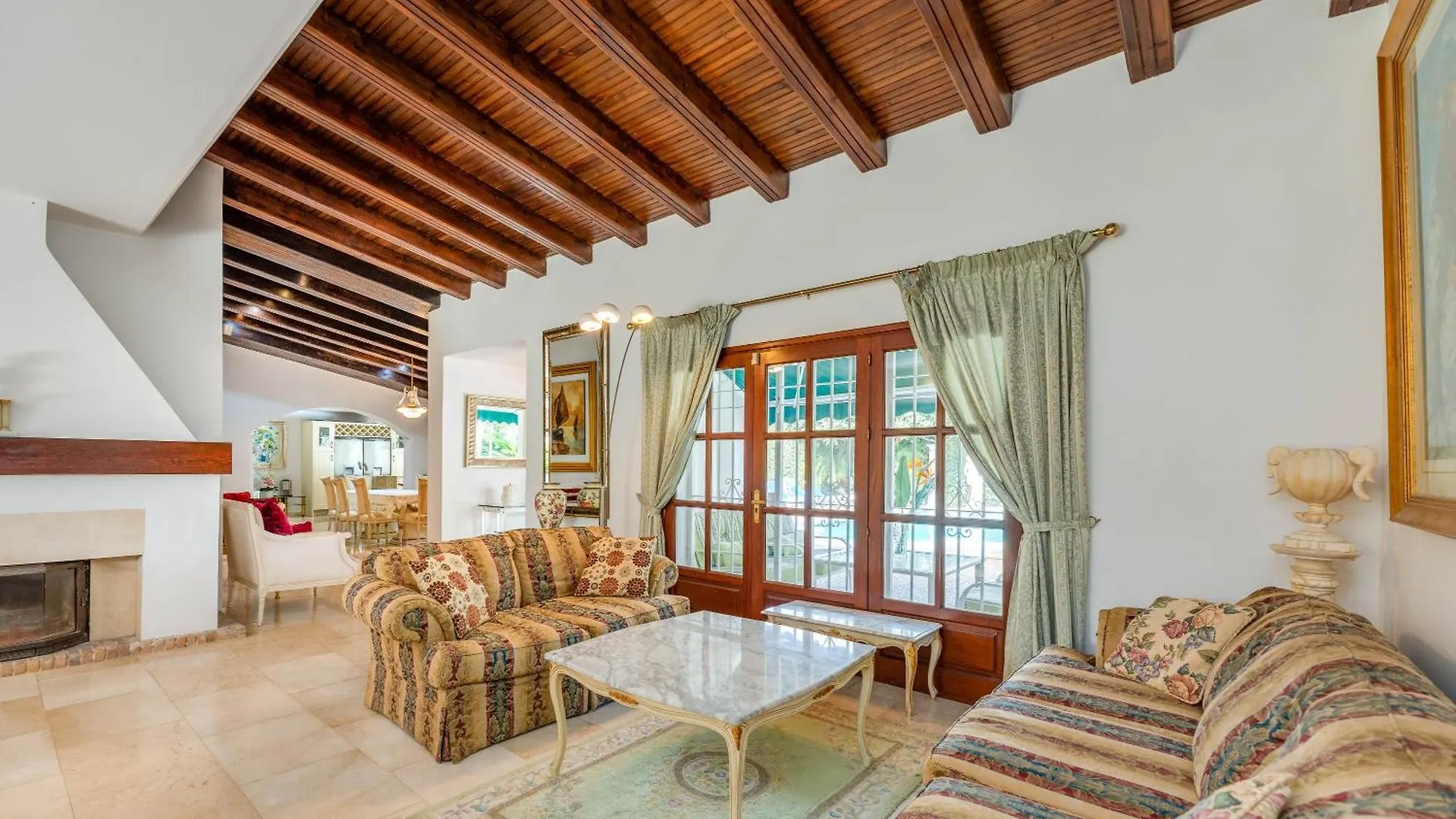 Lovely Villa Las Palmeras Marbella Spanje