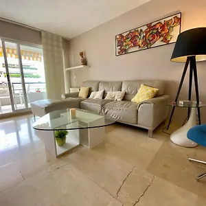  Apartamento Con Vistas Y Terraza En Guadalmina Mad